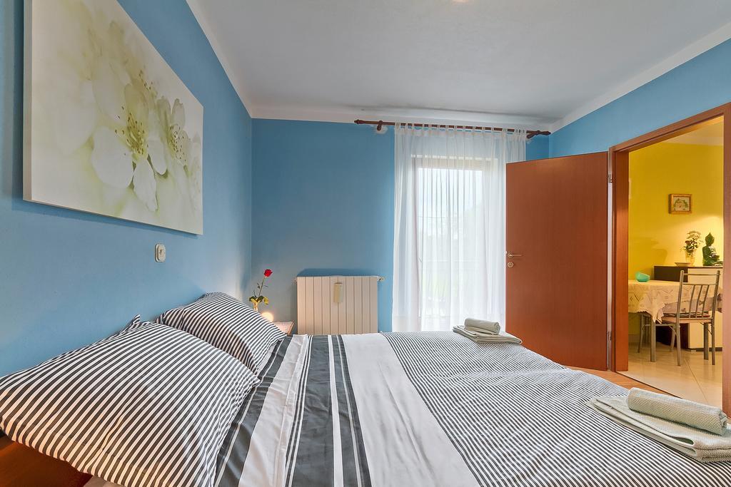 Apartments Valoda Nedescina Exterior photo